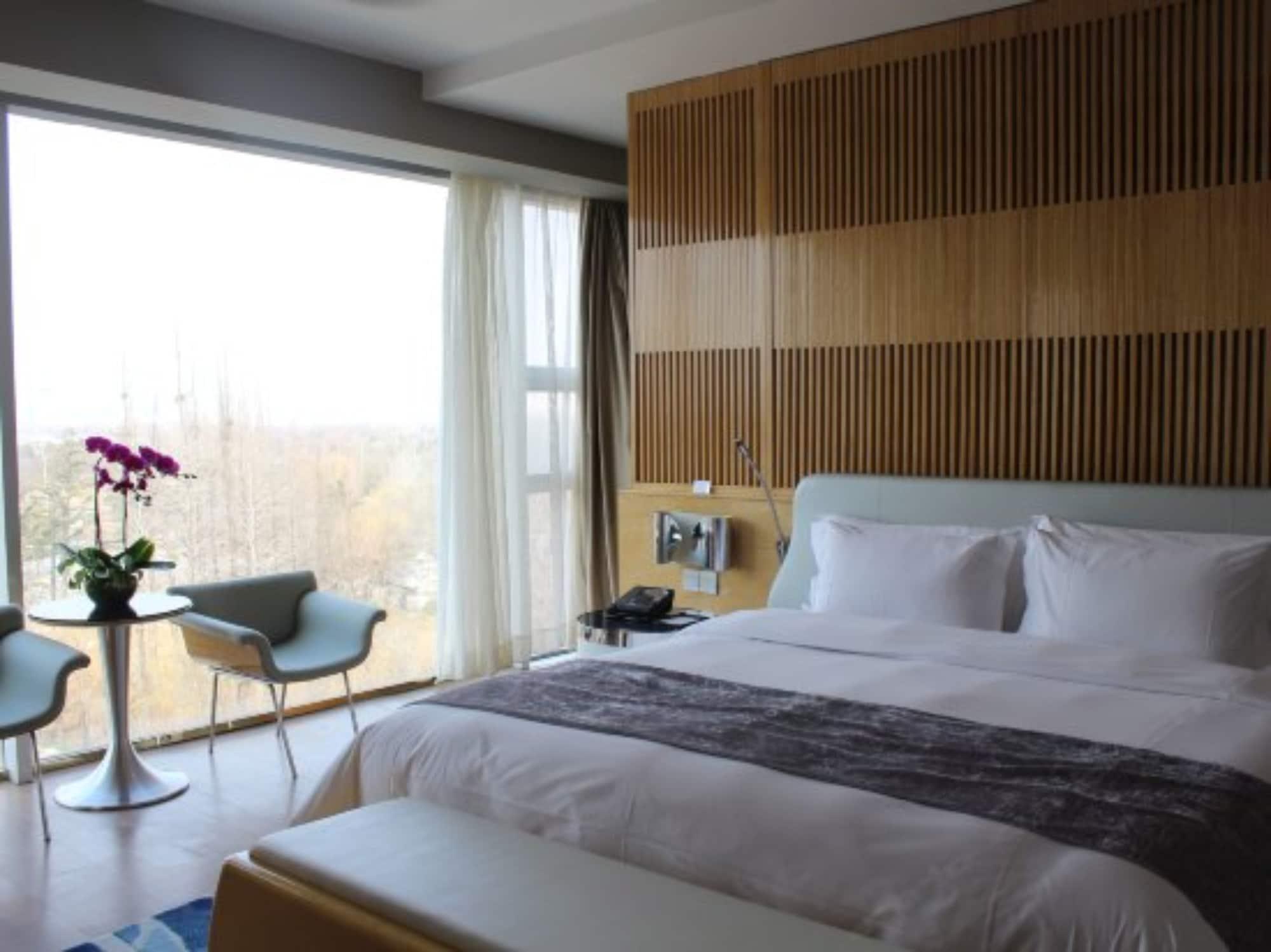 Wyndham Grand Qingdao Hotell Eksteriør bilde