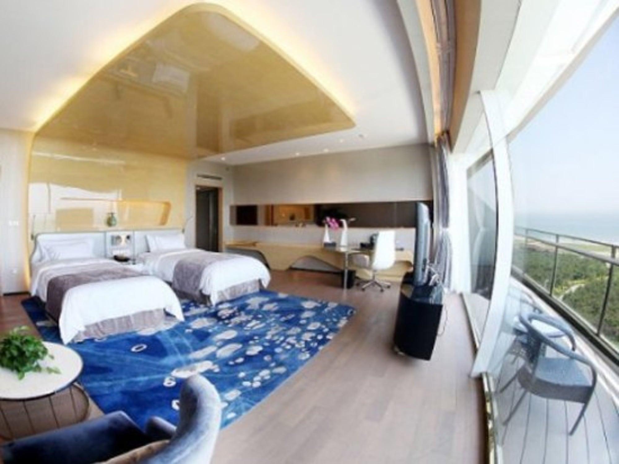 Wyndham Grand Qingdao Hotell Eksteriør bilde