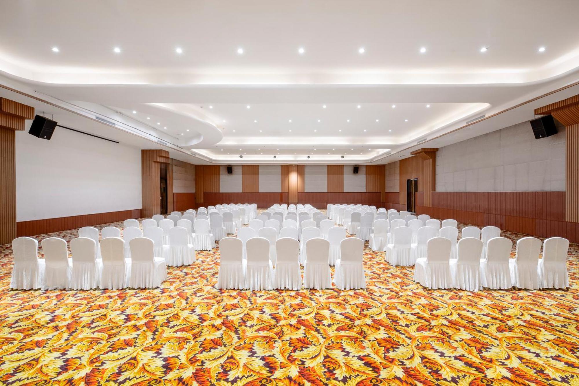 Wyndham Grand Qingdao Hotell Eksteriør bilde