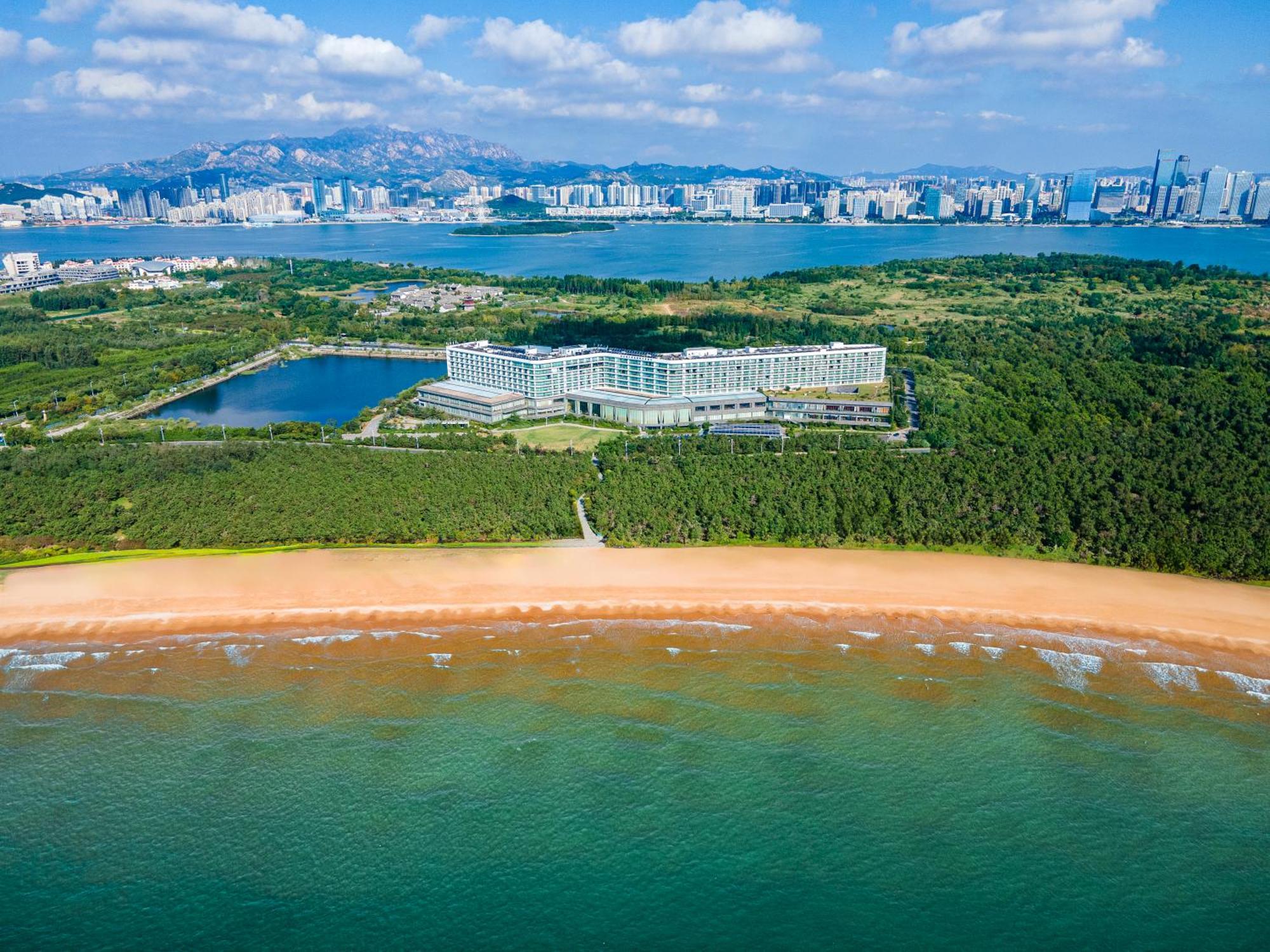 Wyndham Grand Qingdao Hotell Eksteriør bilde