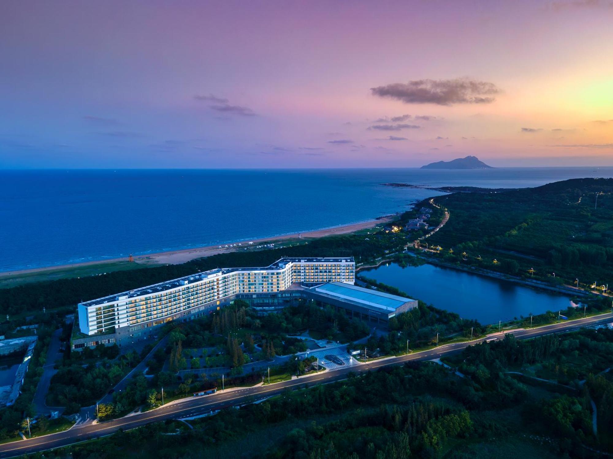 Wyndham Grand Qingdao Hotell Eksteriør bilde