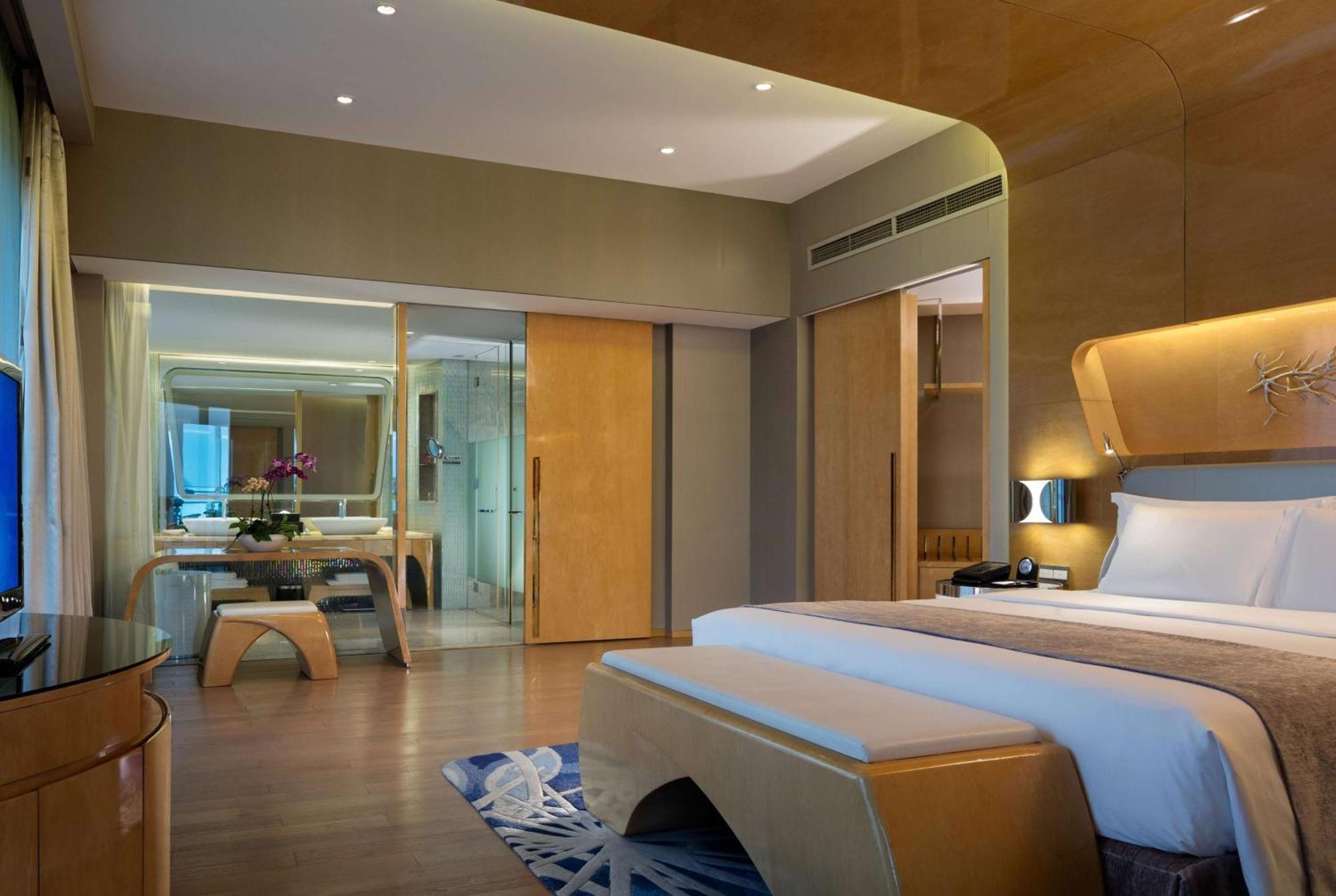 Wyndham Grand Qingdao Hotell Eksteriør bilde