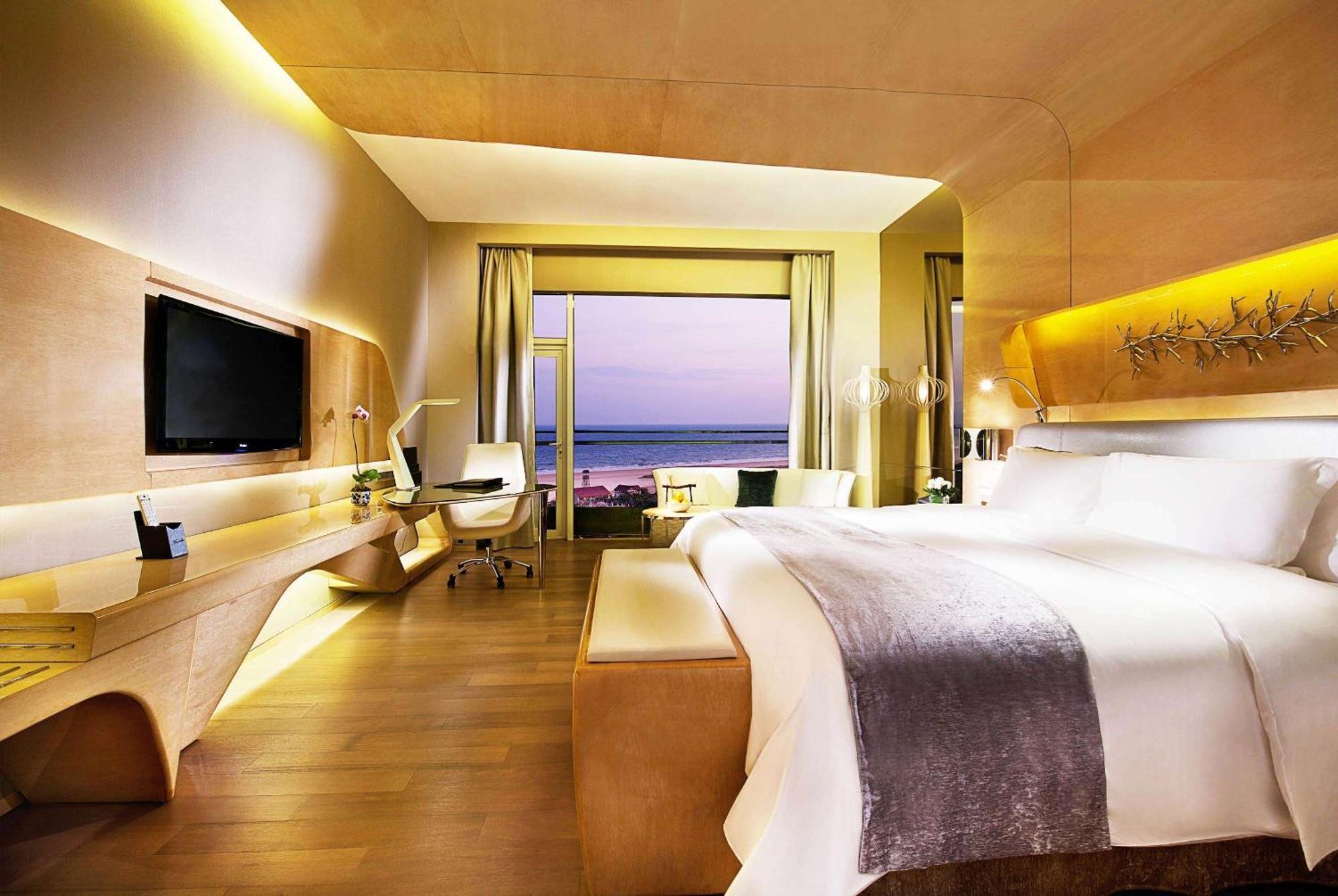 Wyndham Grand Qingdao Hotell Eksteriør bilde
